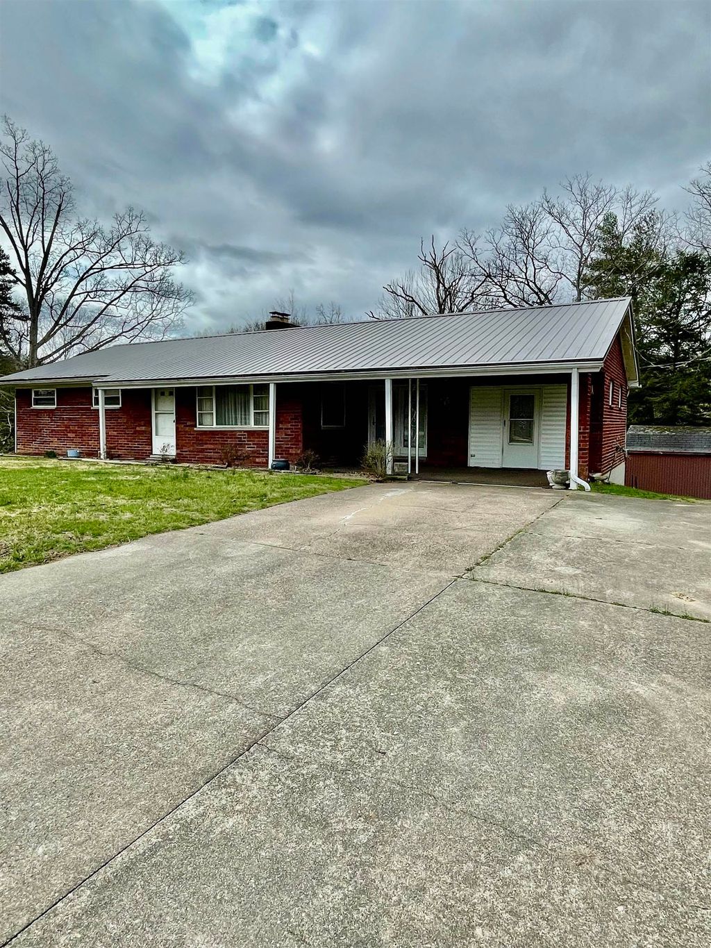 Photo of 7921 Rosewood Drive, Ashland, KY 41102 (MLS # 59379)