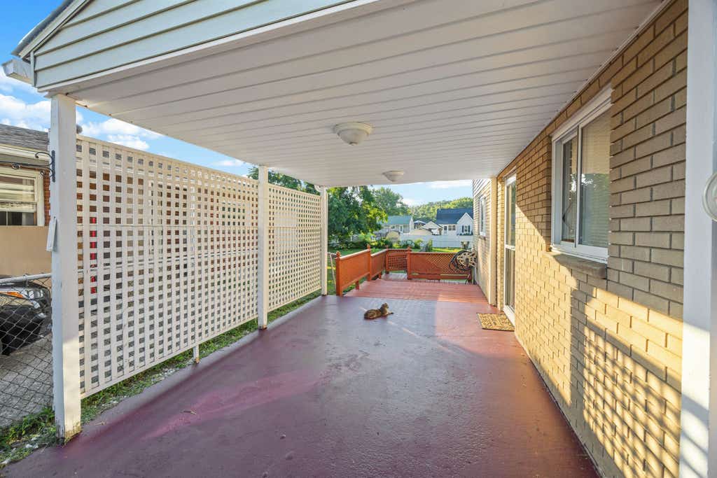 Photo of 2412 3rd Street W ST, Ashland, KY 41102 (MLS # 61041)