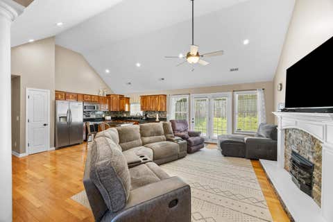 Tiny photo for 7844 Tucker Road Rd, Ashland, KY 41102 (MLS # 60969)