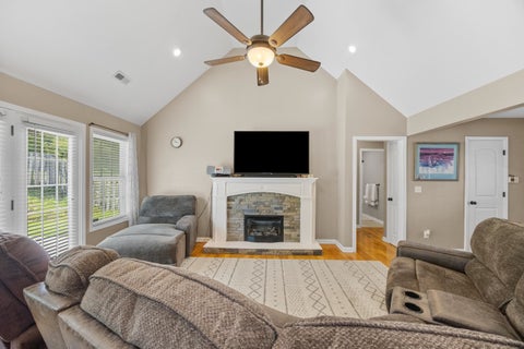 Tiny photo for 7844 Tucker Road Rd, Ashland, KY 41102 (MLS # 60969)