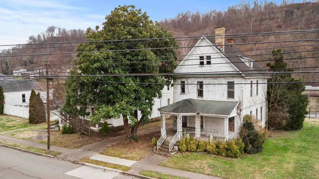 Photo of 3110 Oakland Avenue Ave, Catlettsburg, KY 41129 (MLS # 59961)