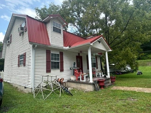 Photo of 1905 Dixon Street ST, Ashland, KY 41101 (MLS # 61077)