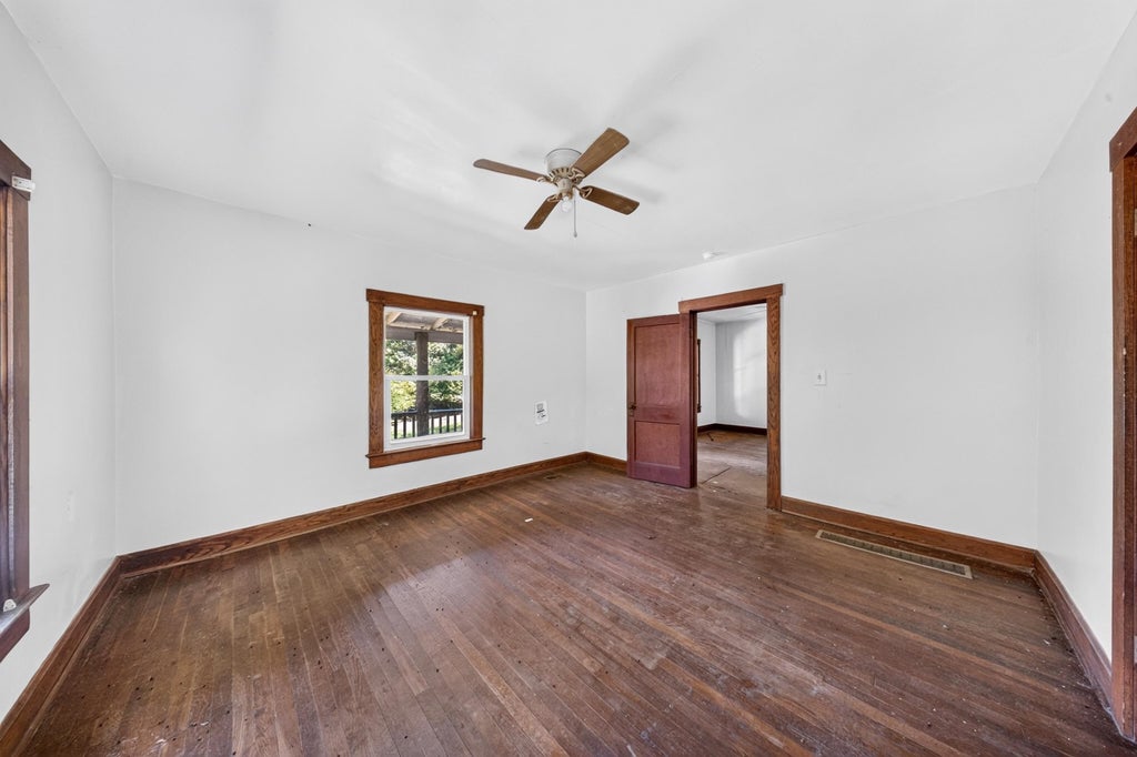 Photo of 811 Turley Avenue Ave, Flatwoods, KY 41139 (MLS # 60899)