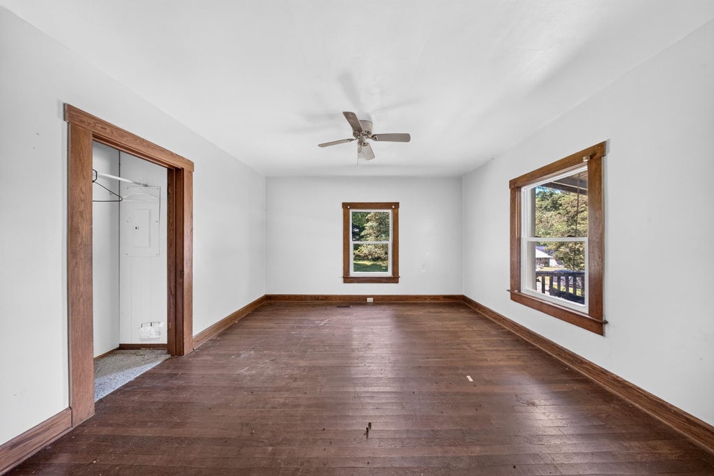 Photo of 811 Turley Avenue Ave, Flatwoods, KY 41139 (MLS # 60899)