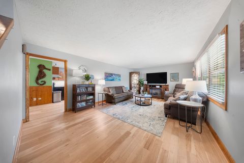 Tiny photo for 108 New Hampshire Drive, Ashland, KY 41101 (MLS # 60474)