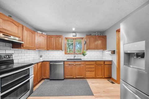 Tiny photo for 108 New Hampshire Drive, Ashland, KY 41101 (MLS # 60474)