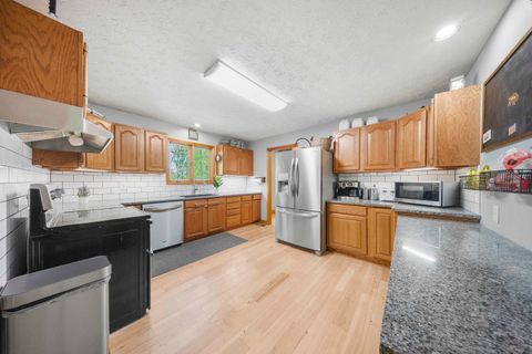Tiny photo for 108 New Hampshire Drive, Ashland, KY 41101 (MLS # 60474)
