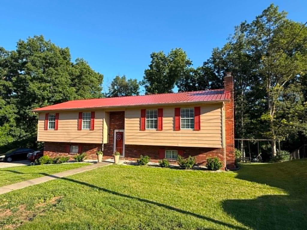 Photo of 3740 Evergreen Drive, Catlettsburg, KY 41129 (MLS # 60713)