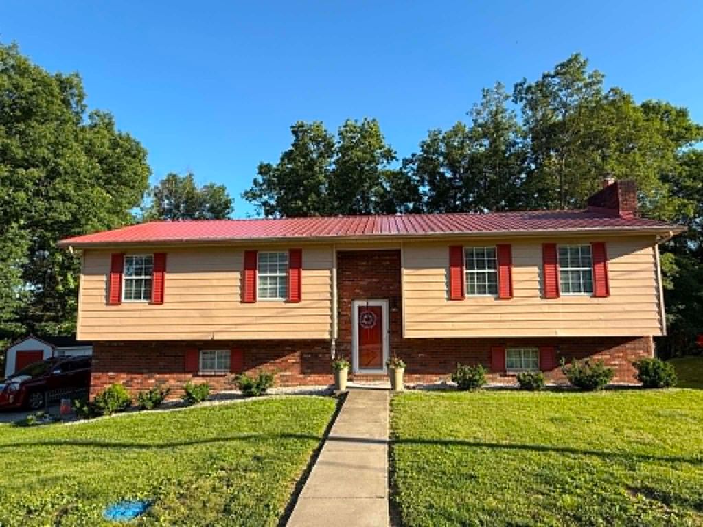 Photo of 3740 Evergreen Drive, Catlettsburg, KY 41129 (MLS # 60713)