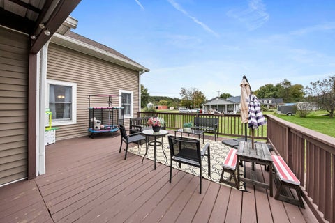 Tiny photo for 812 Ohio River Road RD, Greenup, KY 41144 (MLS # 61447)