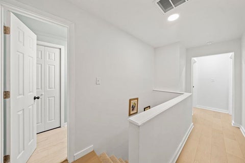 Tiny photo for 2513 Woodland Avenue Ave, Ashland, KY 41101 (MLS # 61109)
