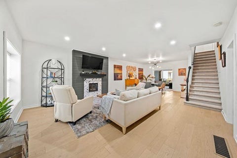 Tiny photo for 2513 Woodland Avenue Ave, Ashland, KY 41101 (MLS # 61109)