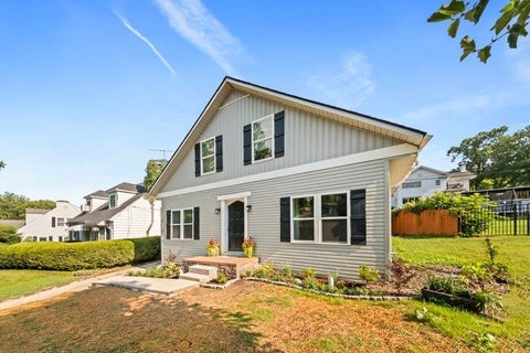 Tiny photo for 2513 Woodland Avenue Ave, Ashland, KY 41101 (MLS # 61109)