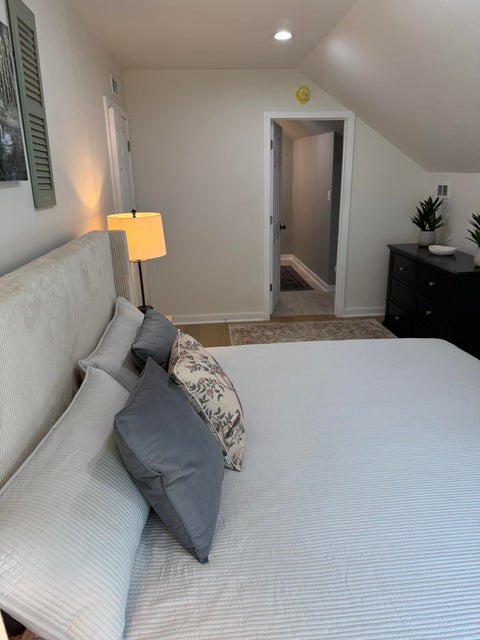 Tiny photo for 2513 Woodland Avenue Ave, Ashland, KY 41101 (MLS # 61109)