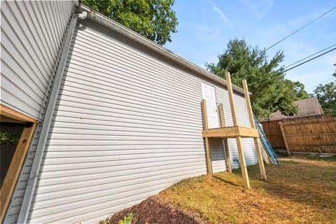Tiny photo for 2513 Woodland Avenue Ave, Ashland, KY 41101 (MLS # 61109)