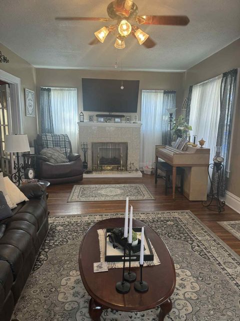 Tiny photo for 2806 S 29th Street, Ashland, KY 41102 (MLS # 60202)