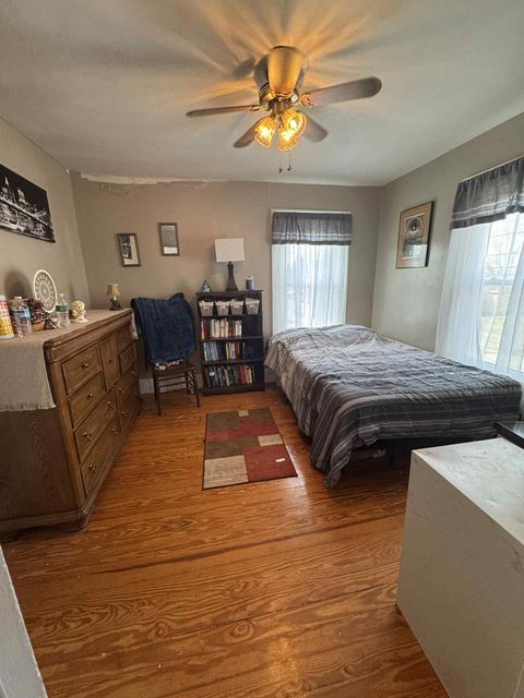 Tiny photo for 2806 S 29th Street, Ashland, KY 41102 (MLS # 60202)