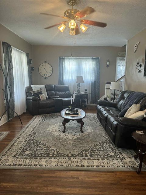 Tiny photo for 2806 S 29th Street, Ashland, KY 41102 (MLS # 60202)