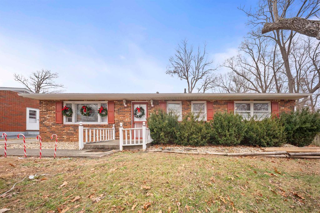 Photo of 901 Federal Way, Flatwoods, KY 41139 (MLS # 59896)