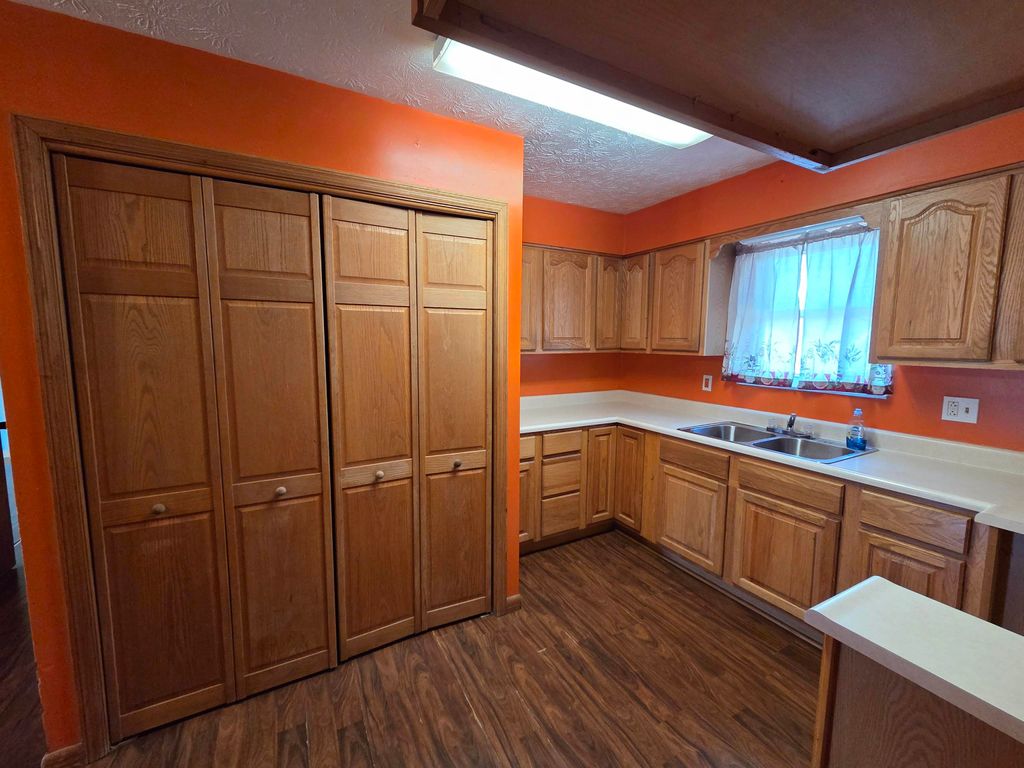 Photo of 312 N Court St St, Grayson, KY 41143 (MLS # 59539)