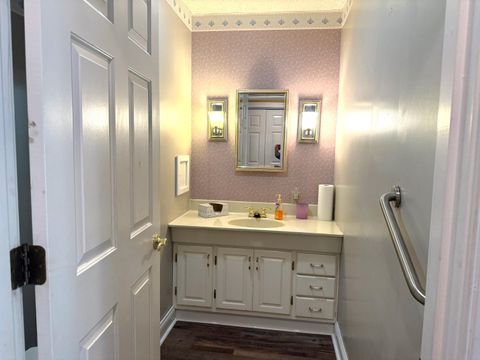 Tiny photo for 2451 Henderson Street St, Ashland, KY 41102 (MLS # 59606)