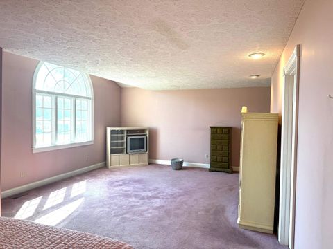 Tiny photo for 2451 Henderson Street St, Ashland, KY 41102 (MLS # 59606)