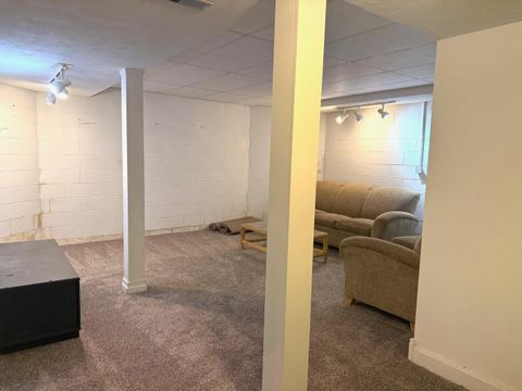 Tiny photo for 2451 Henderson Street St, Ashland, KY 41102 (MLS # 59606)