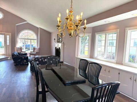 Tiny photo for 2451 Henderson Street St, Ashland, KY 41102 (MLS # 59606)