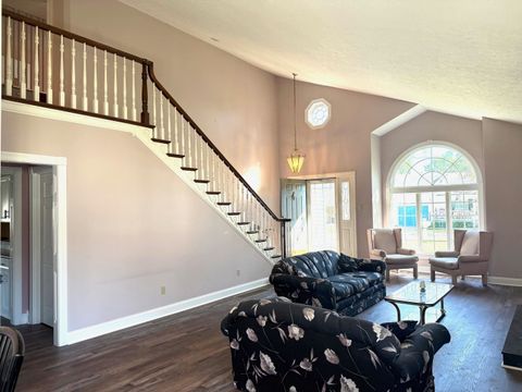 Tiny photo for 2451 Henderson Street St, Ashland, KY 41102 (MLS # 59606)
