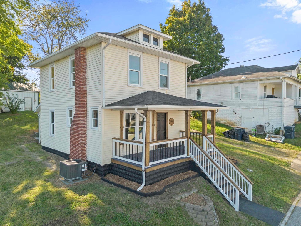 Photo of 1406 Cypress Street, Ashland, KY 41101 (MLS # 61404)