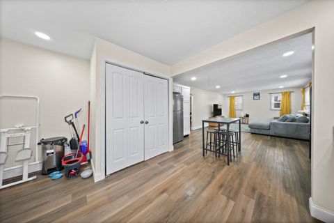 Tiny photo for 624 Wheatley Road, Ashland, KY 41101 (MLS # 60054)