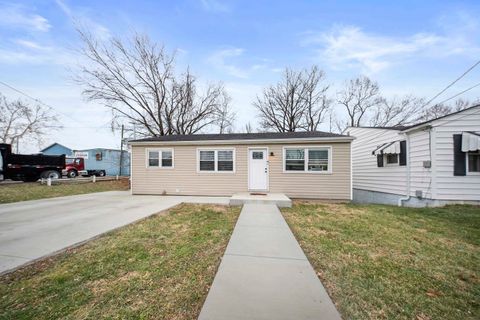 Tiny photo for 624 Wheatley Road, Ashland, KY 41101 (MLS # 60054)