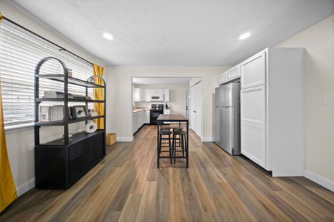 Tiny photo for 624 Wheatley Road, Ashland, KY 41101 (MLS # 60054)