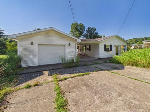 Tiny photo for 5418 Hill Avenue Ave, Ashland, KY 41102 (MLS # 61011)
