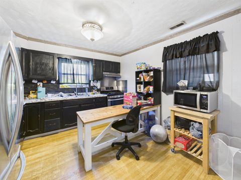 Tiny photo for 5418 Hill Avenue Ave, Ashland, KY 41102 (MLS # 61011)