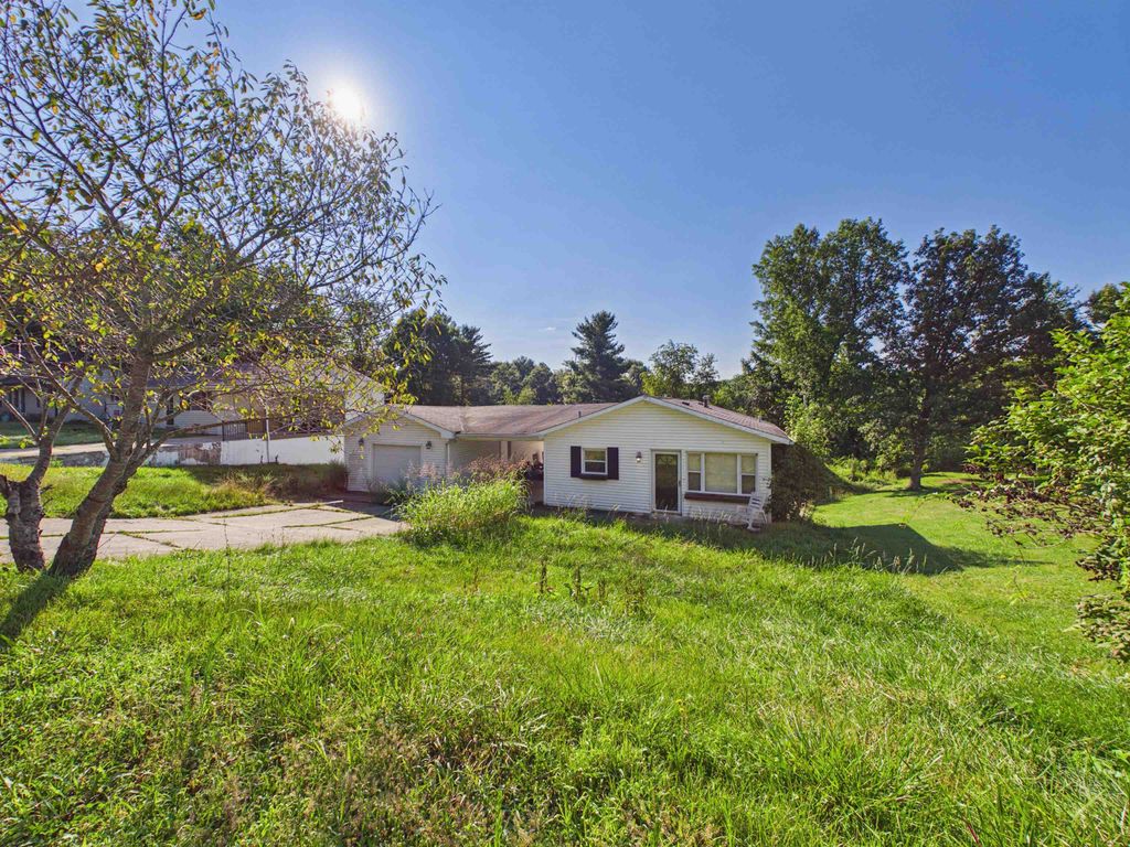 Photo of 5418 Hill Avenue Ave, Ashland, KY 41102 (MLS # 61011)