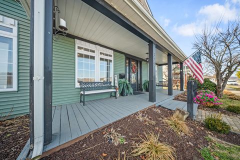 Tiny photo for 329 Riverside Dr., Russell, KY 41169 (MLS # 60196)