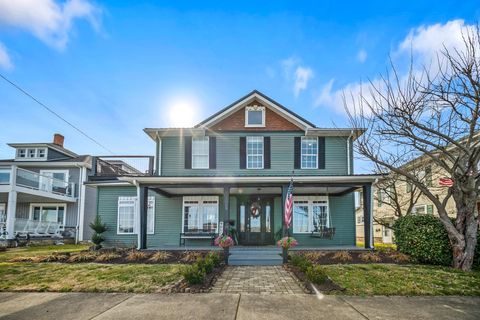 Tiny photo for 329 Riverside Dr., Russell, KY 41169 (MLS # 60196)