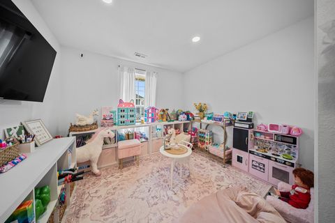 Tiny photo for 329 Riverside Dr., Russell, KY 41169 (MLS # 60196)