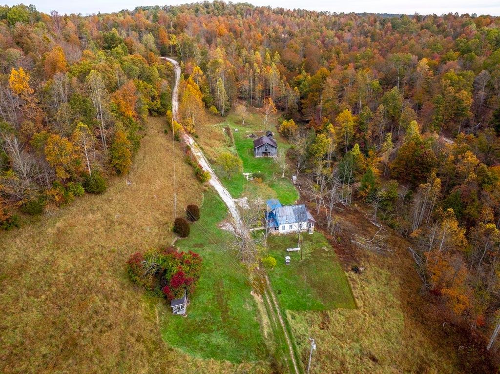 Photo of 507 meadowbrook Ln, Olive Hill, KY 41164 (MLS # 59680)