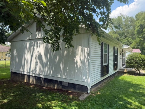 Tiny photo for 98 Cooper Street, Vanceburg, KY 41179 (MLS # 60985)