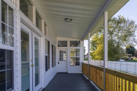 Tiny photo for 1015 Violet Lane, Louisa, KY 41230 (MLS # 59583)
