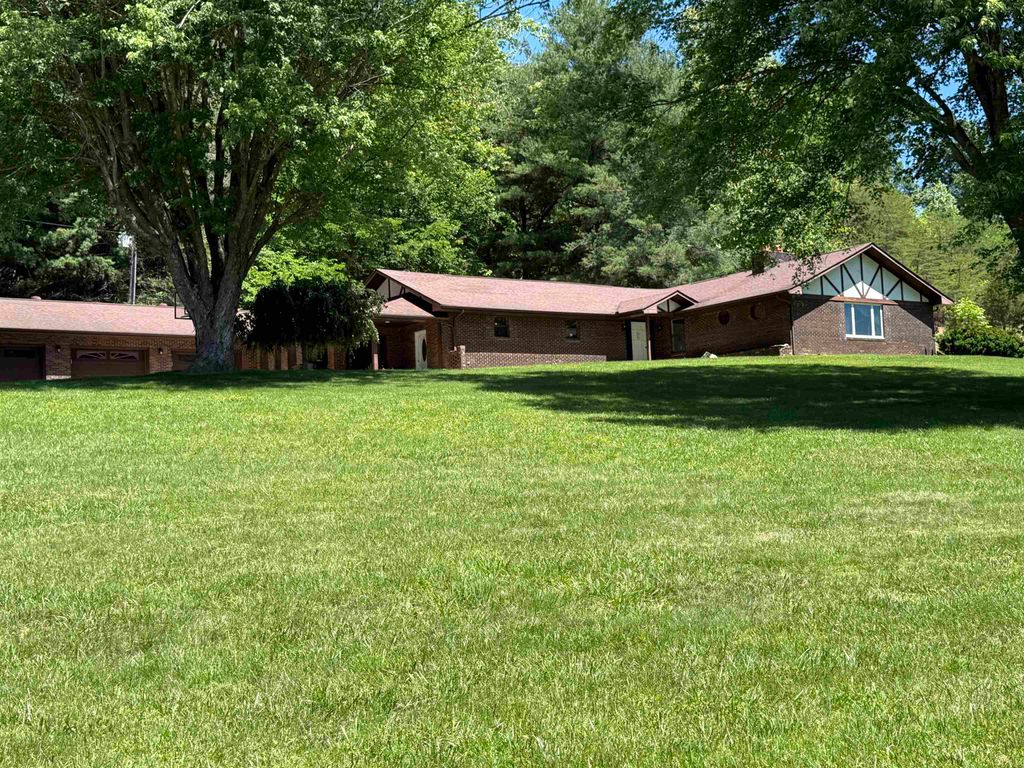 Photo of 192 state route 3308, South Shore, KY 41175 (MLS # 60717)