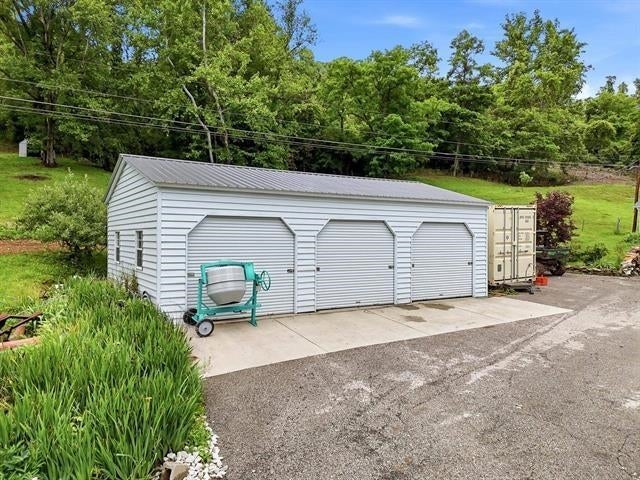 Photo of 673 Township Road 158, Chesapeake, OH 45619 (MLS # 61316)