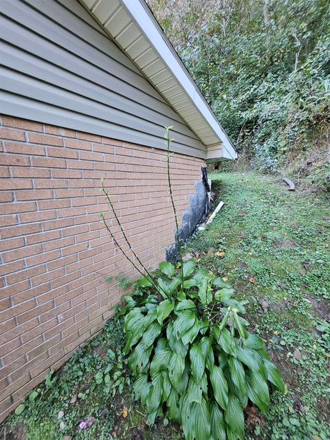 Tiny photo for 71 Slatelick Branch Road, Louisa, KY 41230 (MLS # 59592)