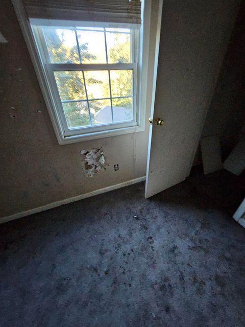 Tiny photo for 71 Slatelick Branch Road, Louisa, KY 41230 (MLS # 59592)