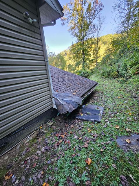 Tiny photo for 71 Slatelick Branch Road, Louisa, KY 41230 (MLS # 59592)
