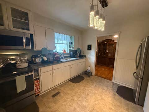 Tiny photo for 1303 Grandview Drive Dr, Ashland, KY 41101 (MLS # 60993)