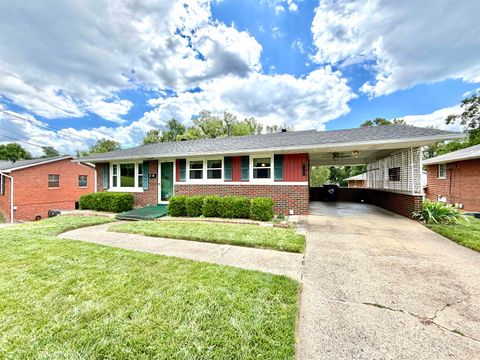 Tiny photo for 1106 Russell Street, Ashland, KY 41101 (MLS # 60804)