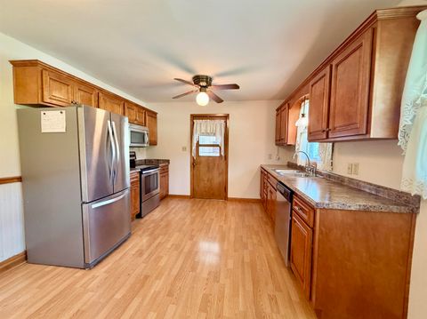 Tiny photo for 1106 Russell Street, Ashland, KY 41101 (MLS # 60804)